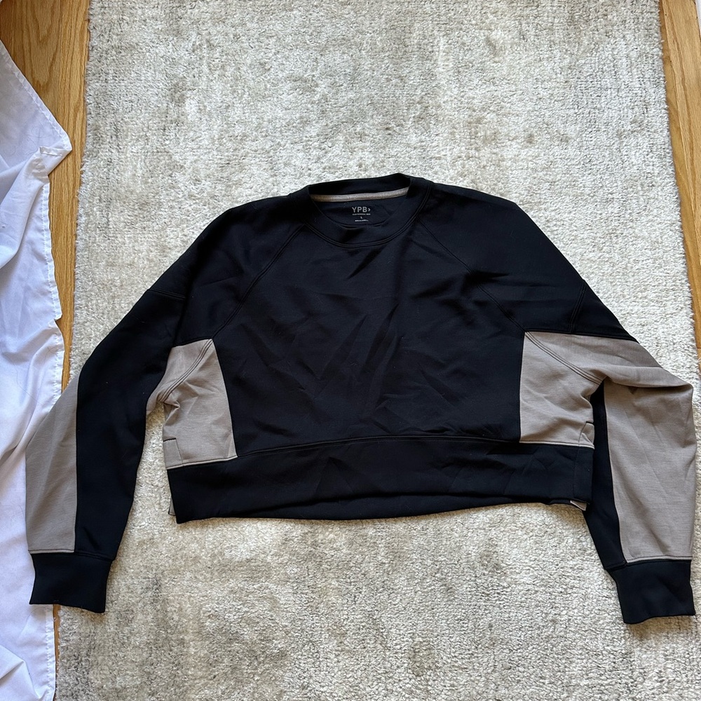 Abercrombie & Fitch Black and Taupe Colorblock Crewneck Sweatshirt